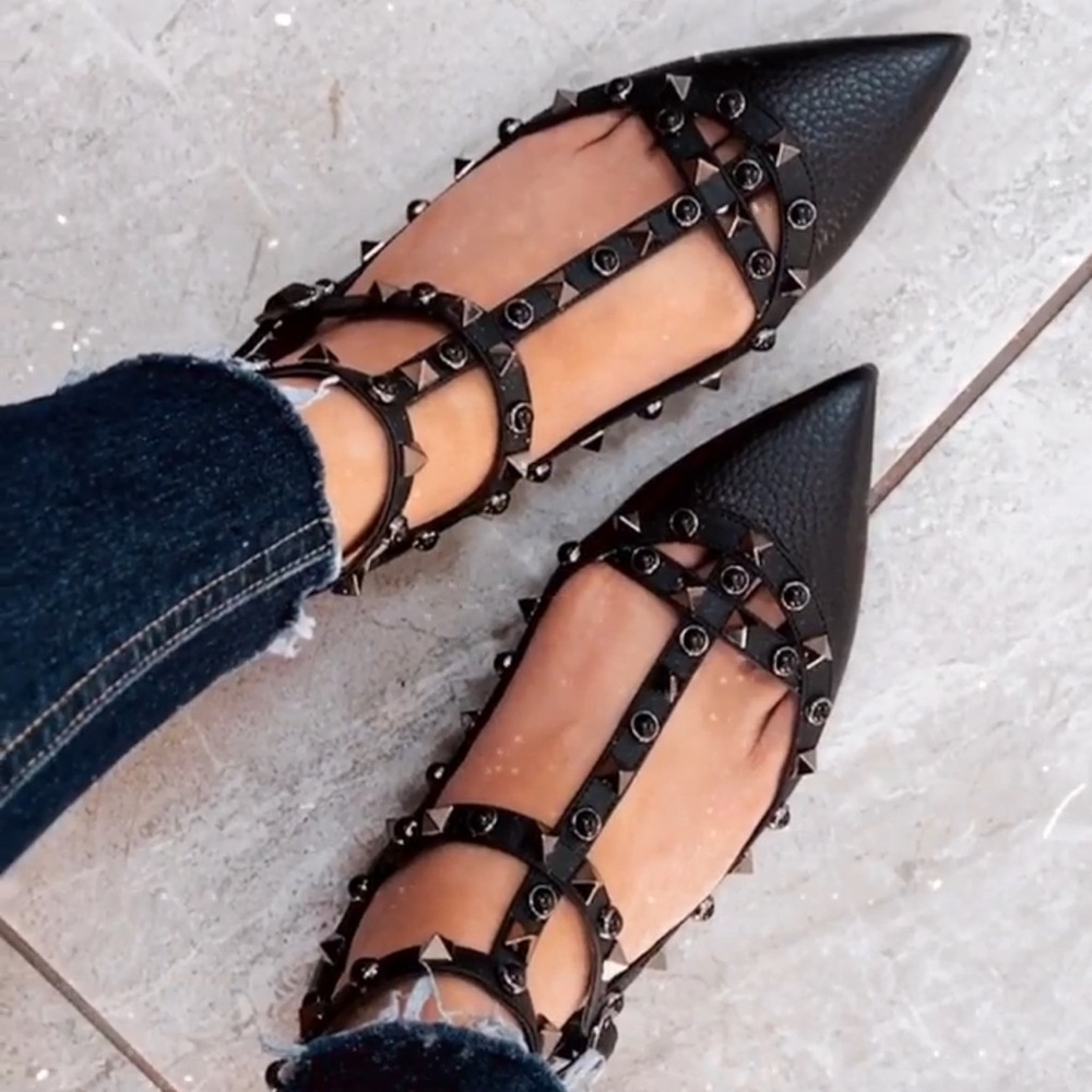 VALENTINO GARAVANI
Rockstud Strap Ballerina Flats